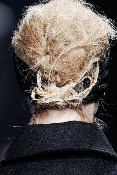 Look 12